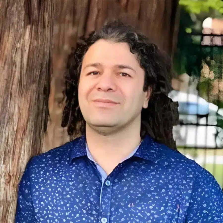 Reza Chaji, Founder & Chief Executive Officer at VueReal